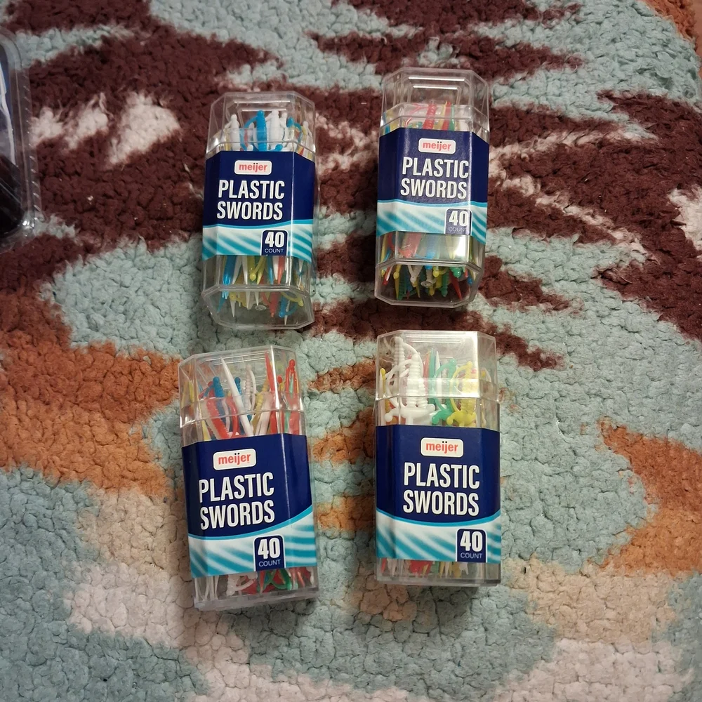 Meijer Multicolor Plastic Sword Picks - 40 Pack